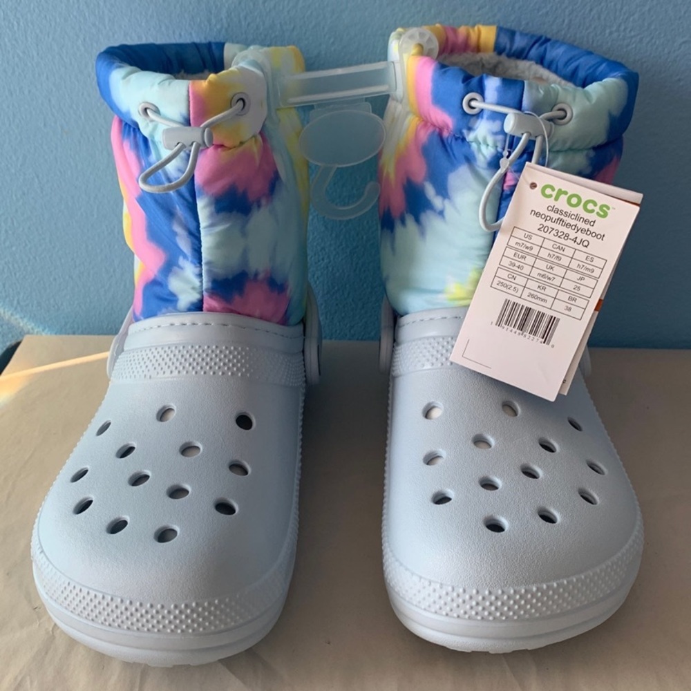 Crocs classic lined neopufftied yeboot